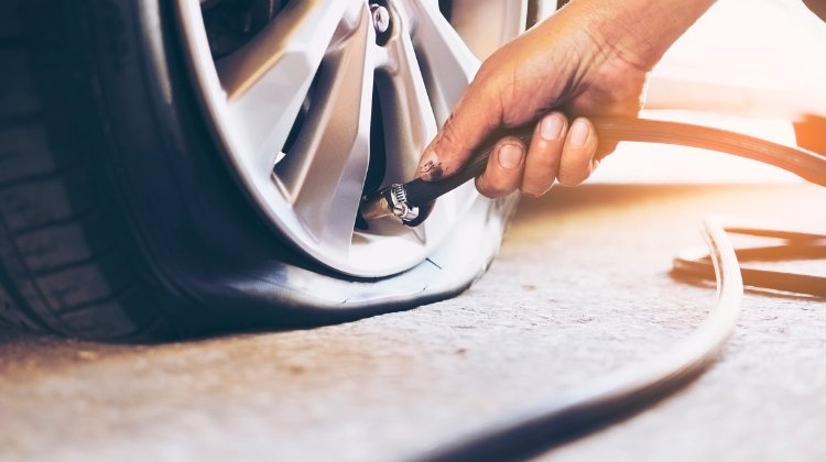 ¿Cuándo Fue la Última Vez que Revisaste la Presión de los Neumáticos de tu Coche?